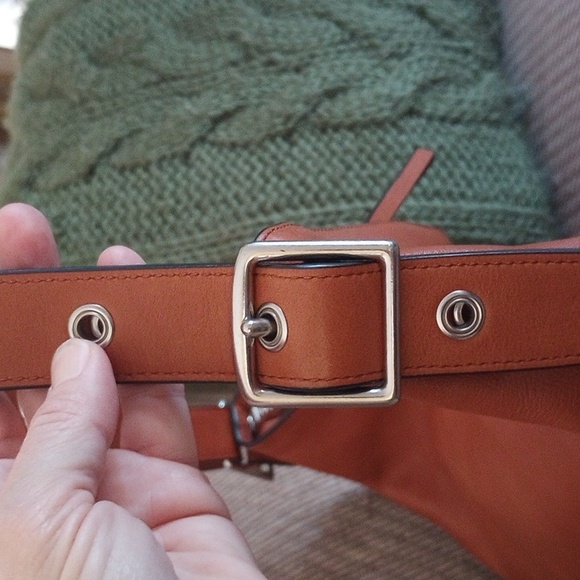 Coach D1481-32282 Bleaker hobo bag - Picture 7 of 9